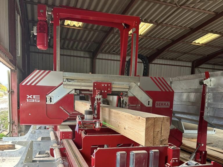 Scierie SERRA AFRICA XE135/160 en action 3