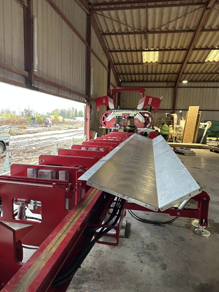 Scierie SERRA AFRICA XE135/160 en action 6