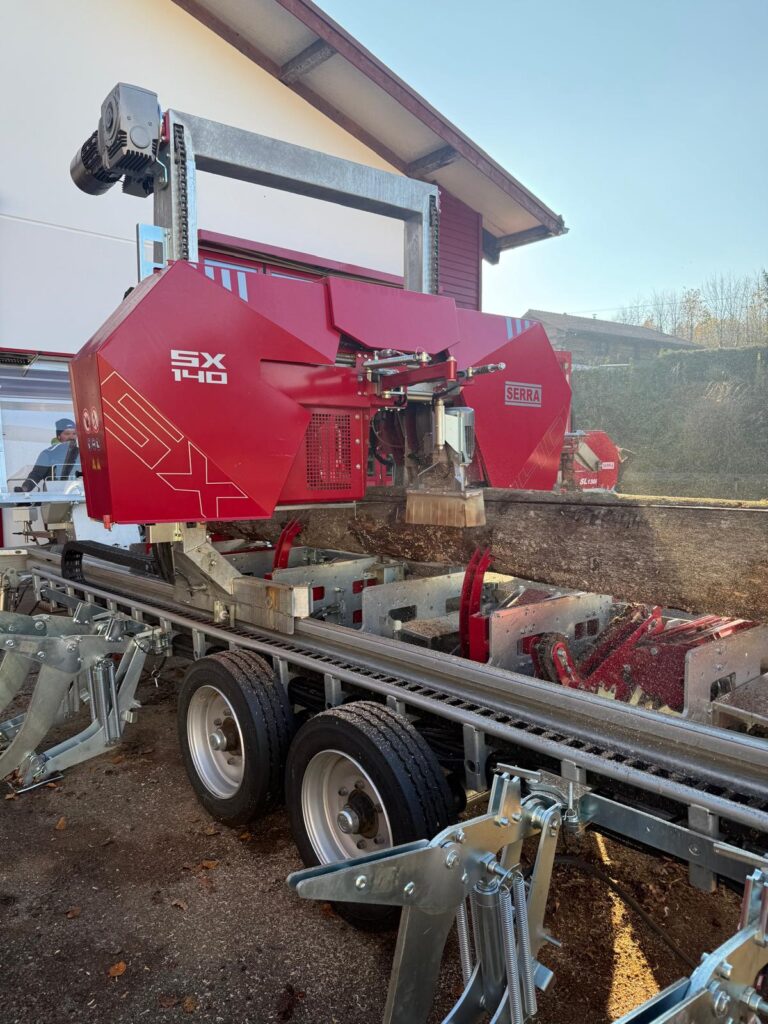 Scierie SERRA SX140 en action