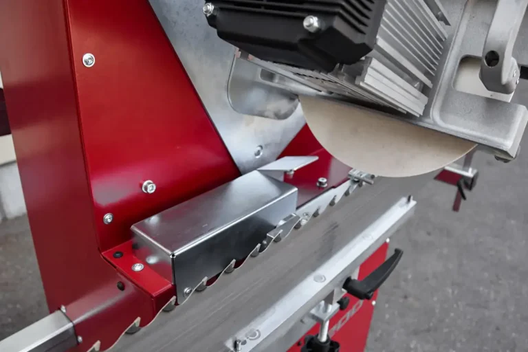 Réglage des roues à main de la Shark 200