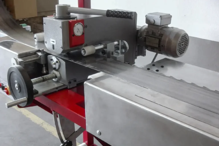 Banc de tensionnage SERRA en atelier